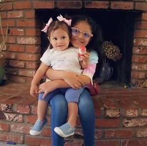 Meet your Posher, Claudia